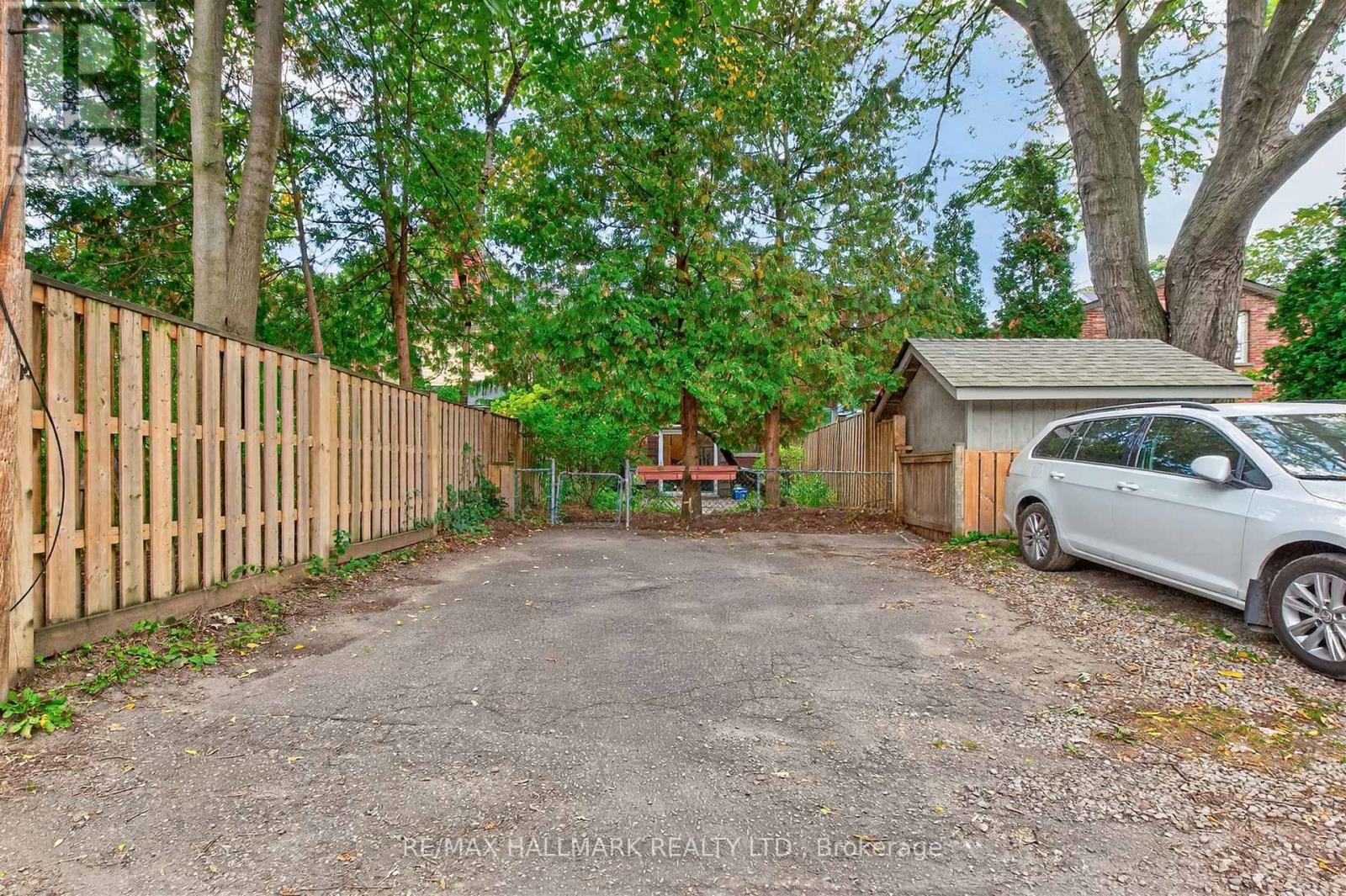 26 Pearson Avenue, Toronto, ON photo 29