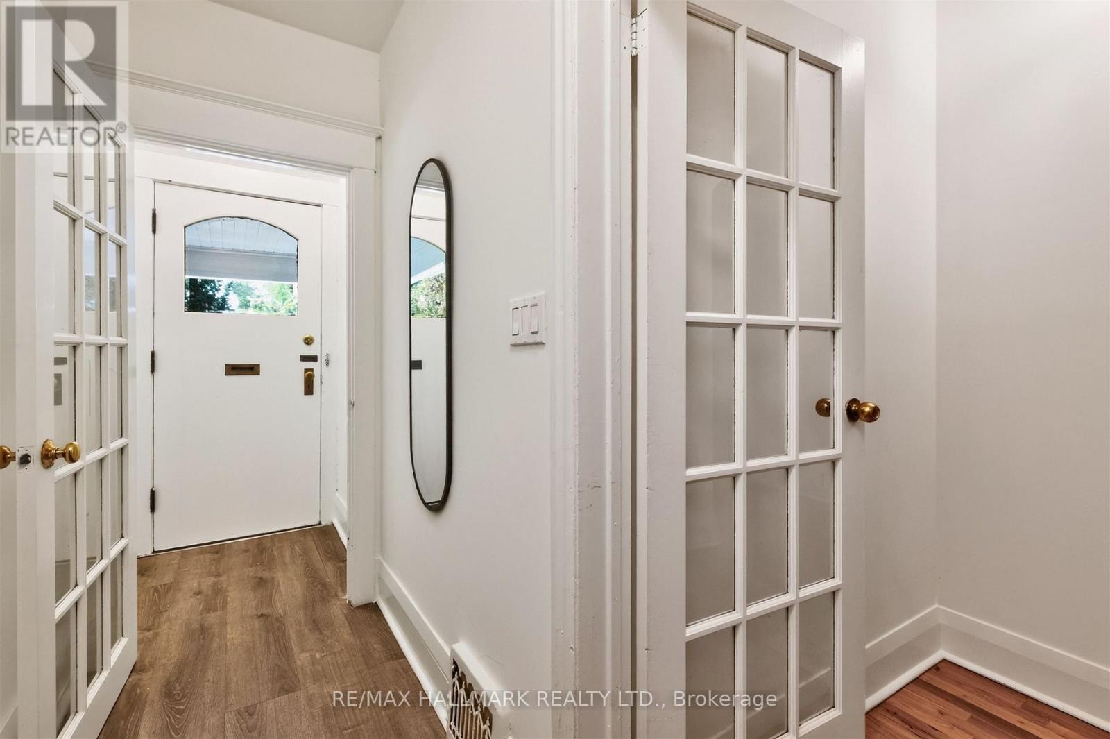 26 Pearson Avenue, Toronto, ON photo 4