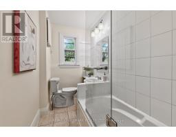 Kitchen - 26 Pearson Avenue, Toronto, ON M6R1G1 Photo 10