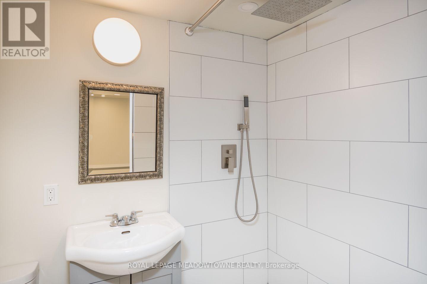 855 GOVERNORS COURT - 35