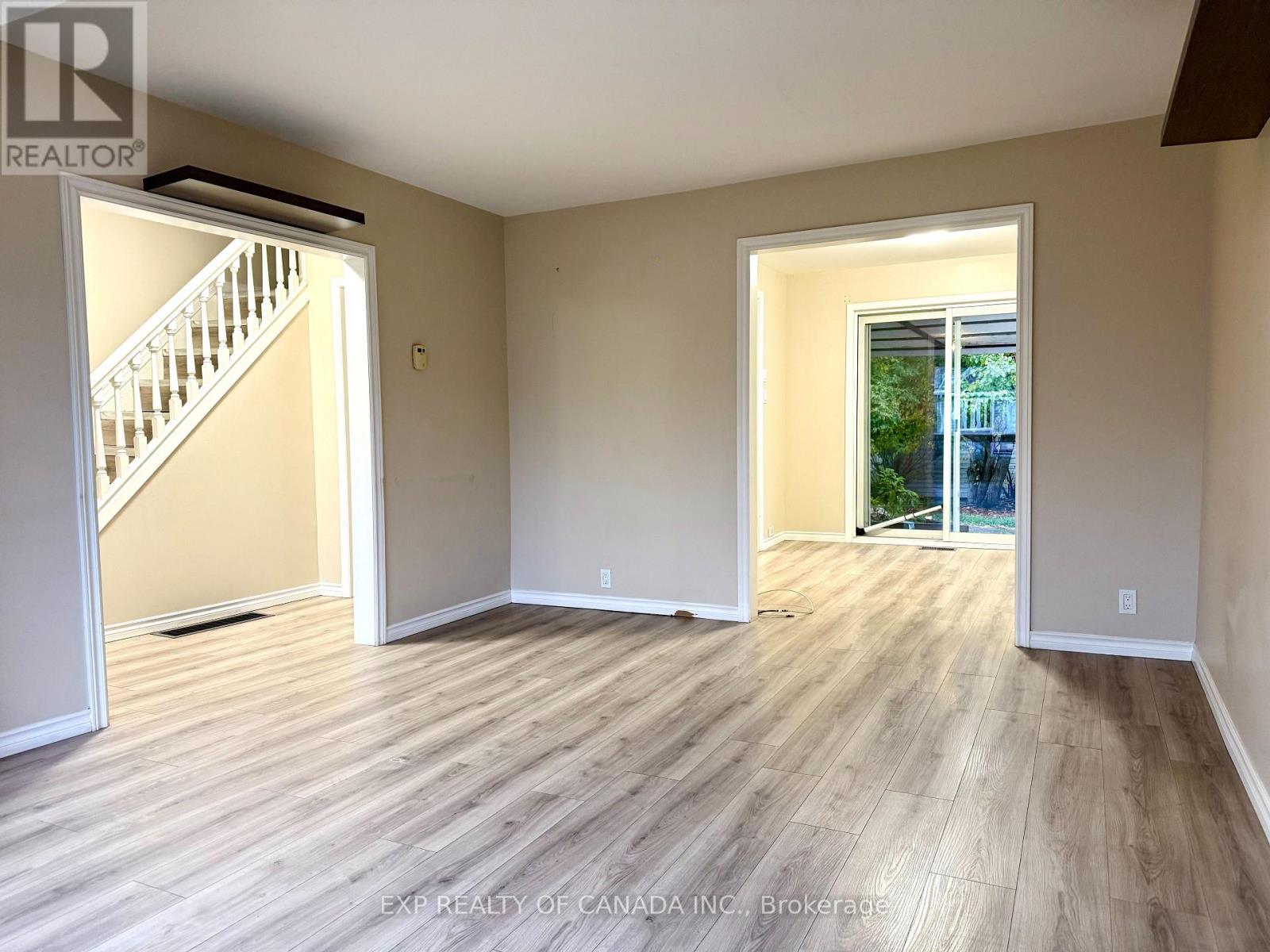 156 Maple Street South — photo 7