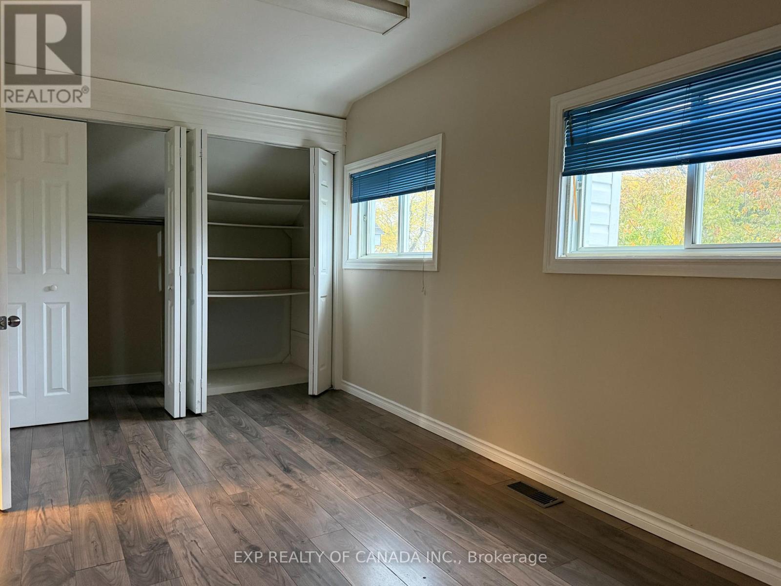156 MAPLE STREET S - 14