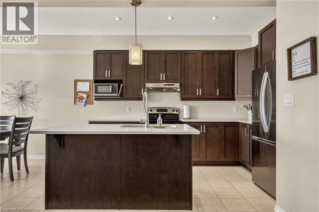 370 Stonehenge Drive — photo 10