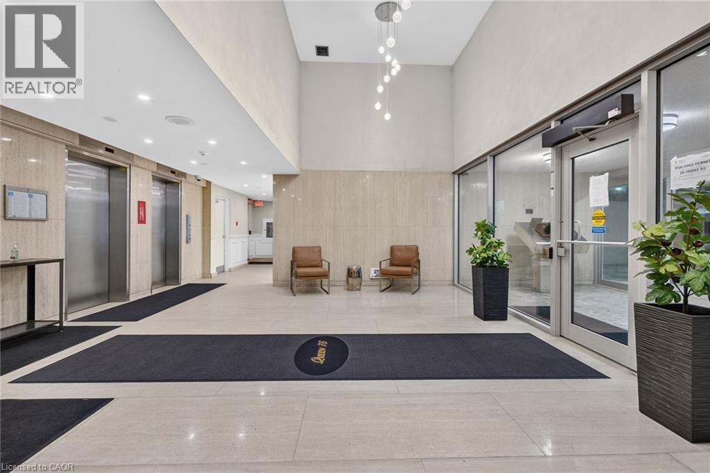 75 Queen Street North — photo 3
