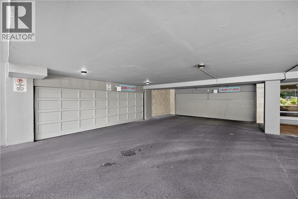 75 Queen Street North — photo 41