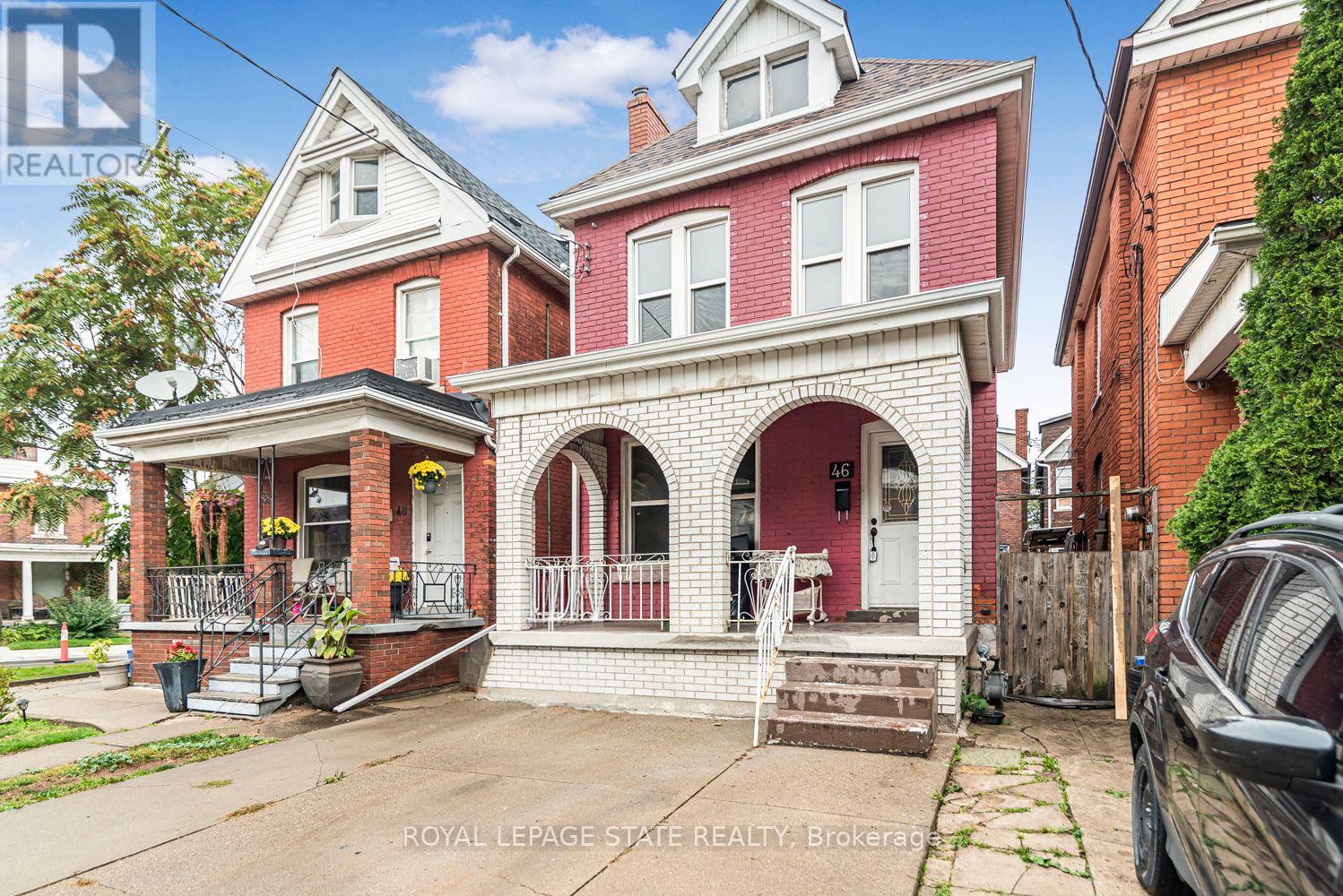 46 Holton Avenue North