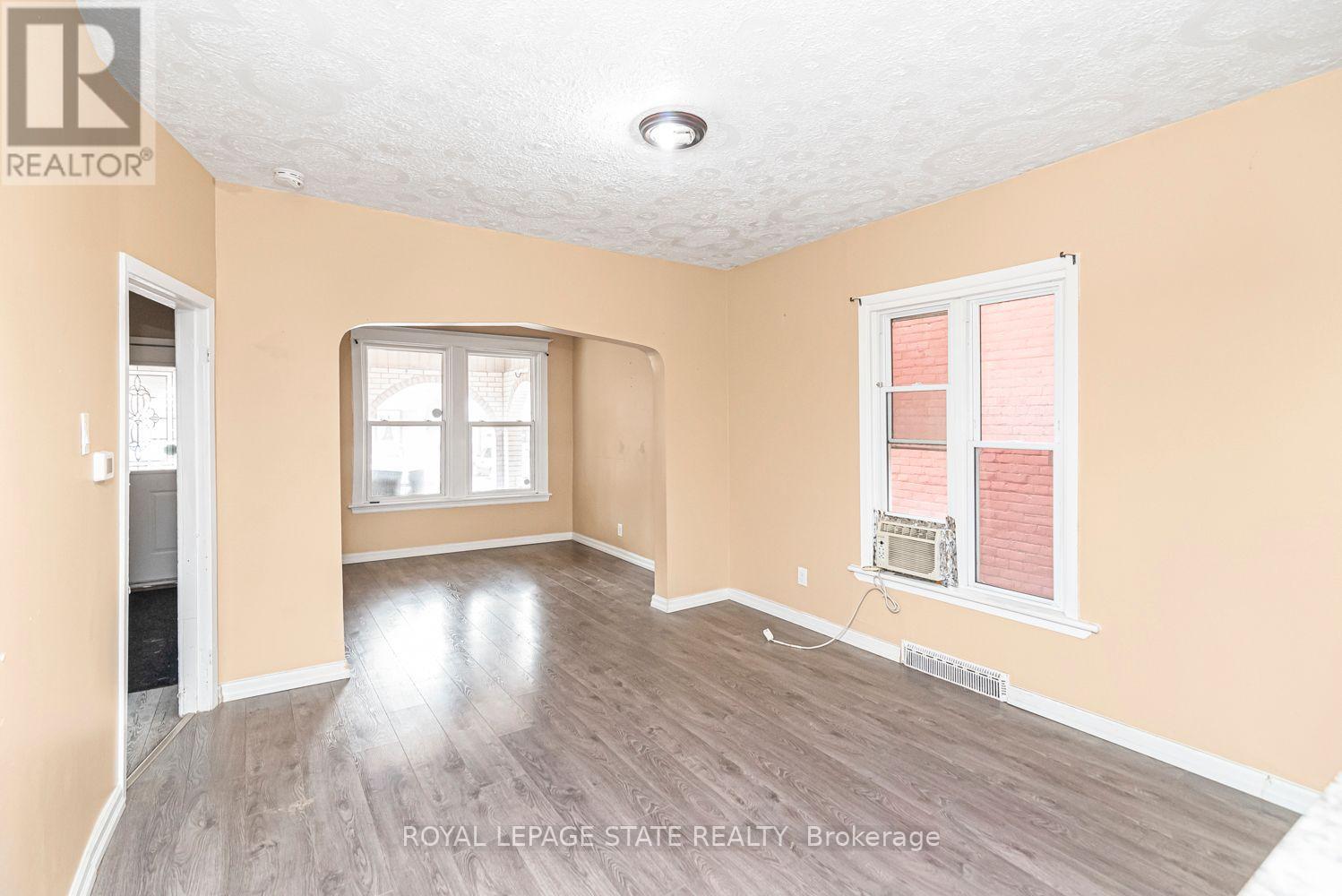 46 Holton Avenue North, Hamilton, ON photo 12