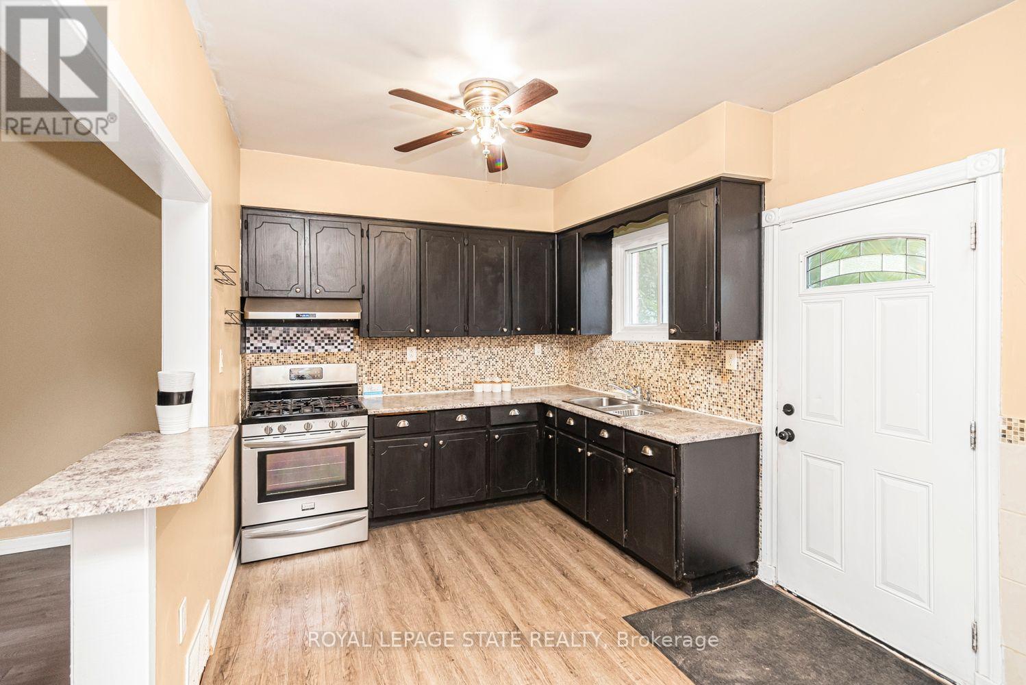 46 Holton Avenue North, Hamilton, ON photo 14