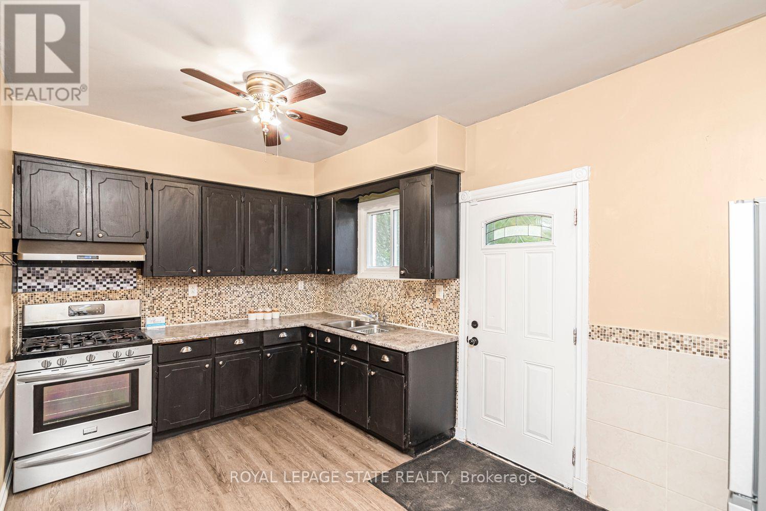 46 Holton Avenue North, Hamilton, ON photo 19