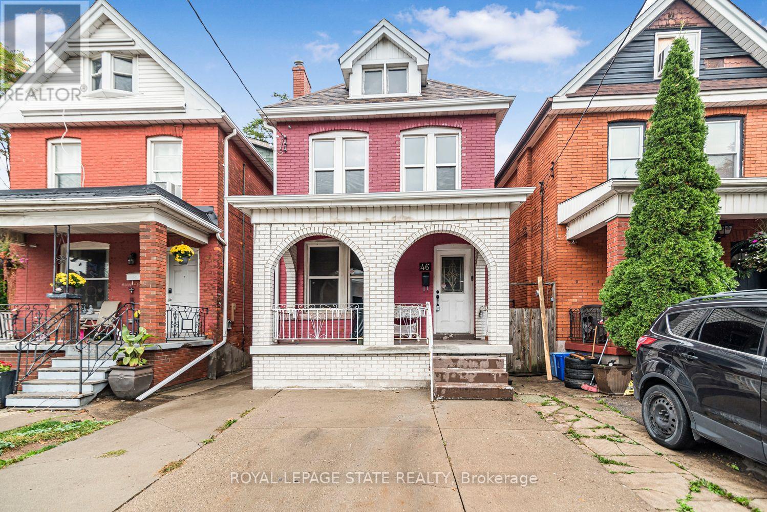 46 HOLTON AVENUE N - 2