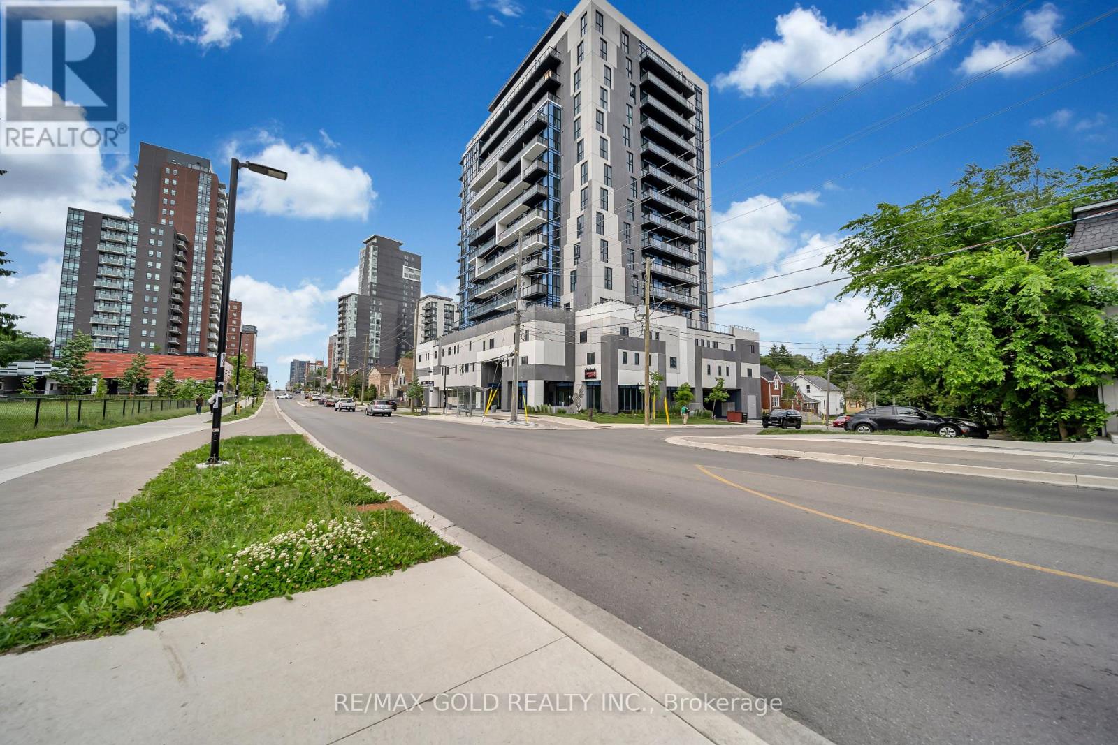#803 128 KING STREET N - 1