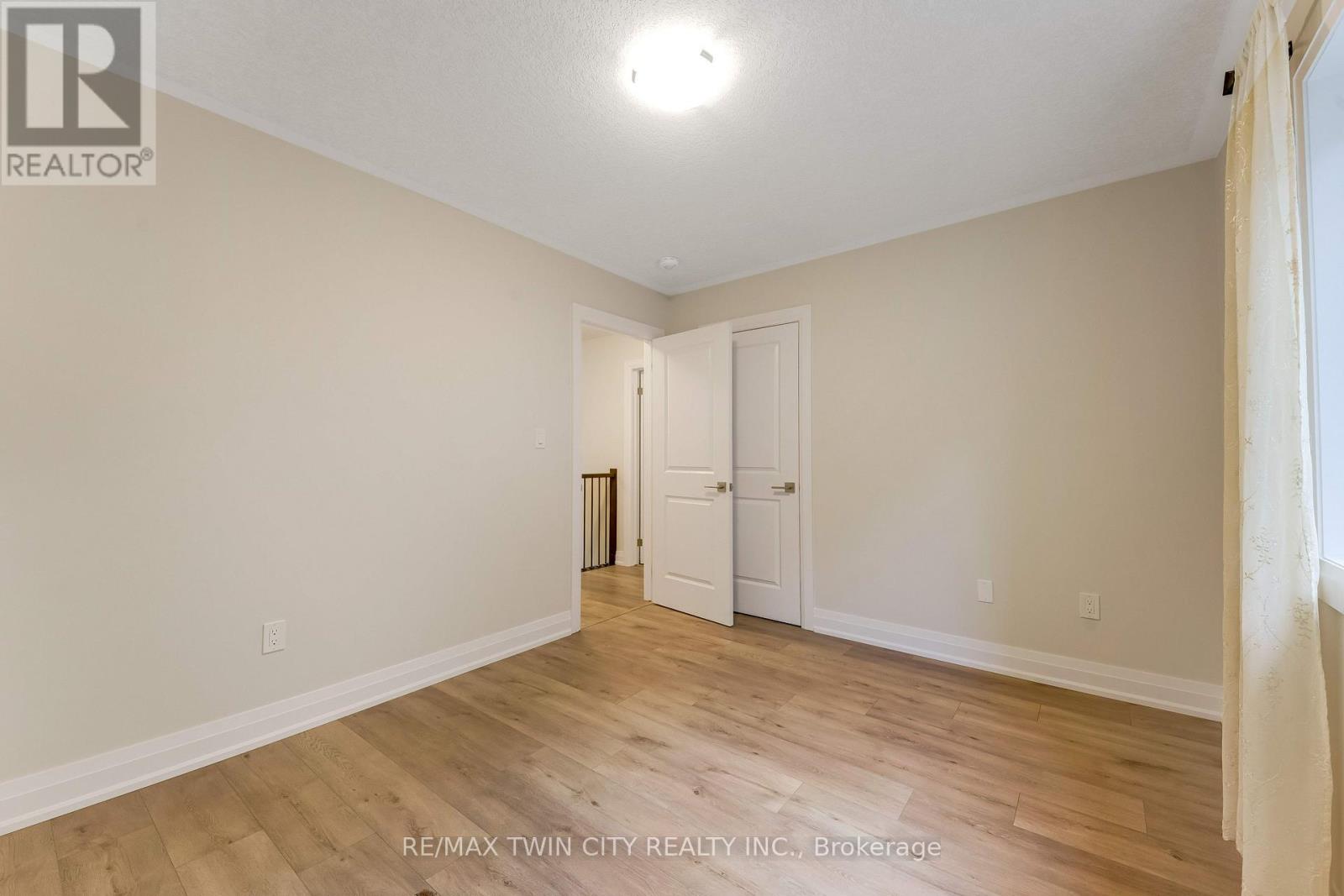 31 Jacob Detweiller Drive, Kitchener, ON photo 30