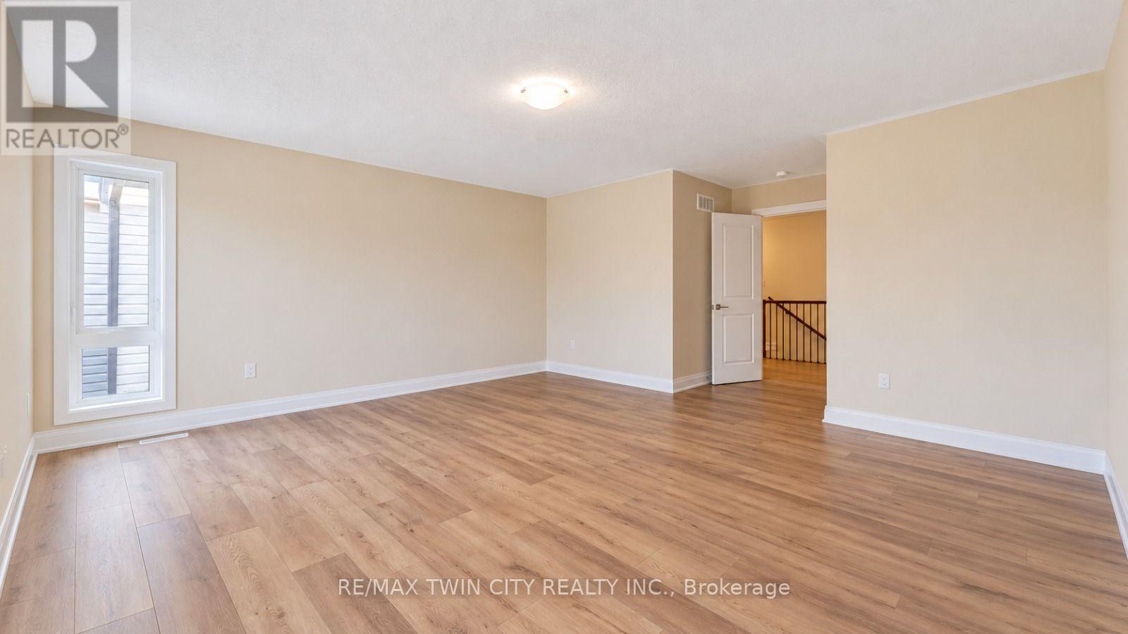 31 Jacob Detweiller Drive, Kitchener, ON photo 33