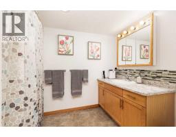 130, 75 1 Avenue S - photo 14