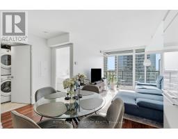 2115 - 70 Queens Wharf Road, Toronto, ON M5V0J2 Photo 10