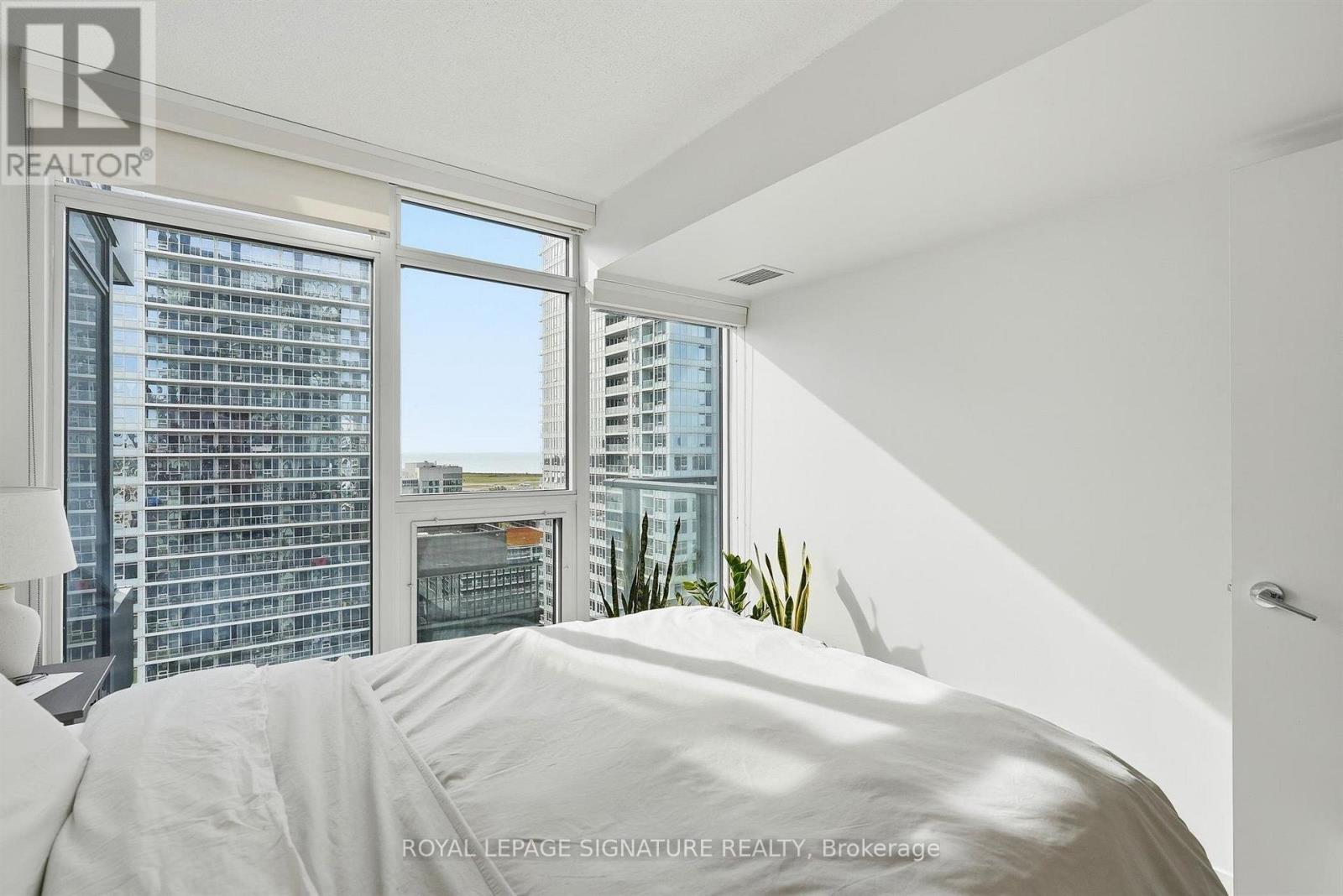 70 Queens Wharf Road — photo 12