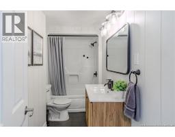 35 Central Avenue, photo 13