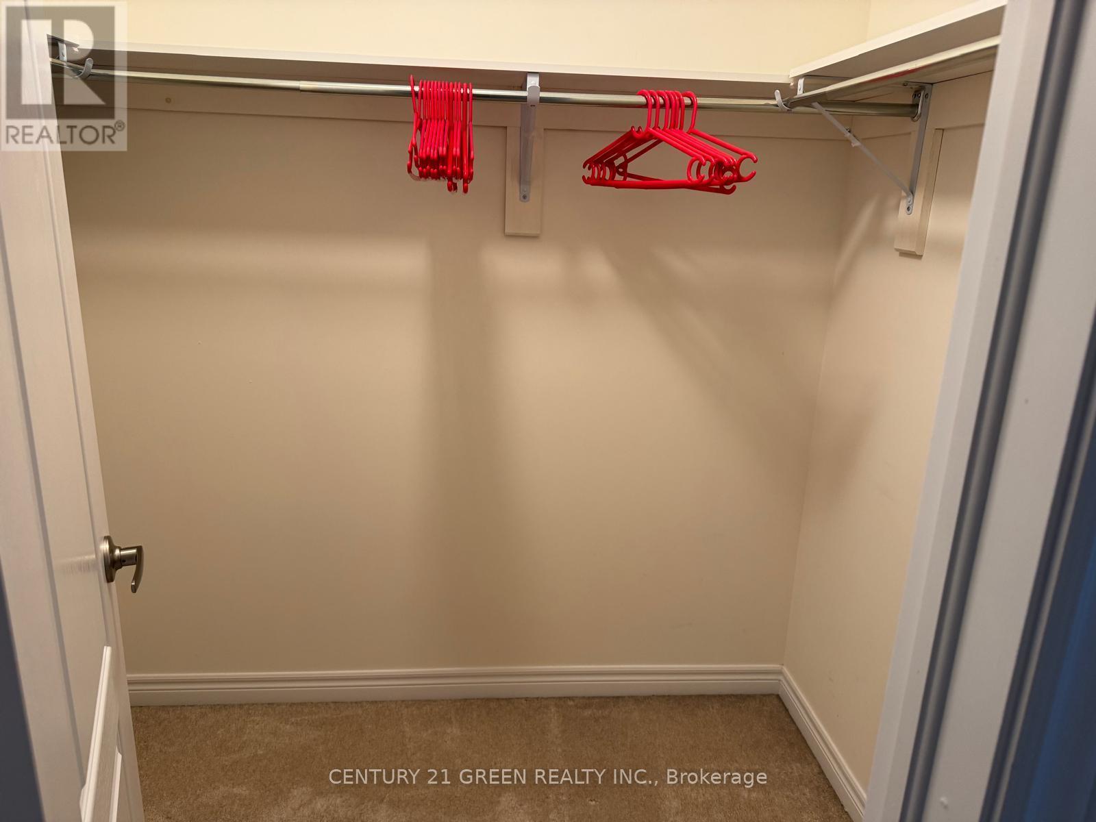 100 Lanark Circle — photo 13