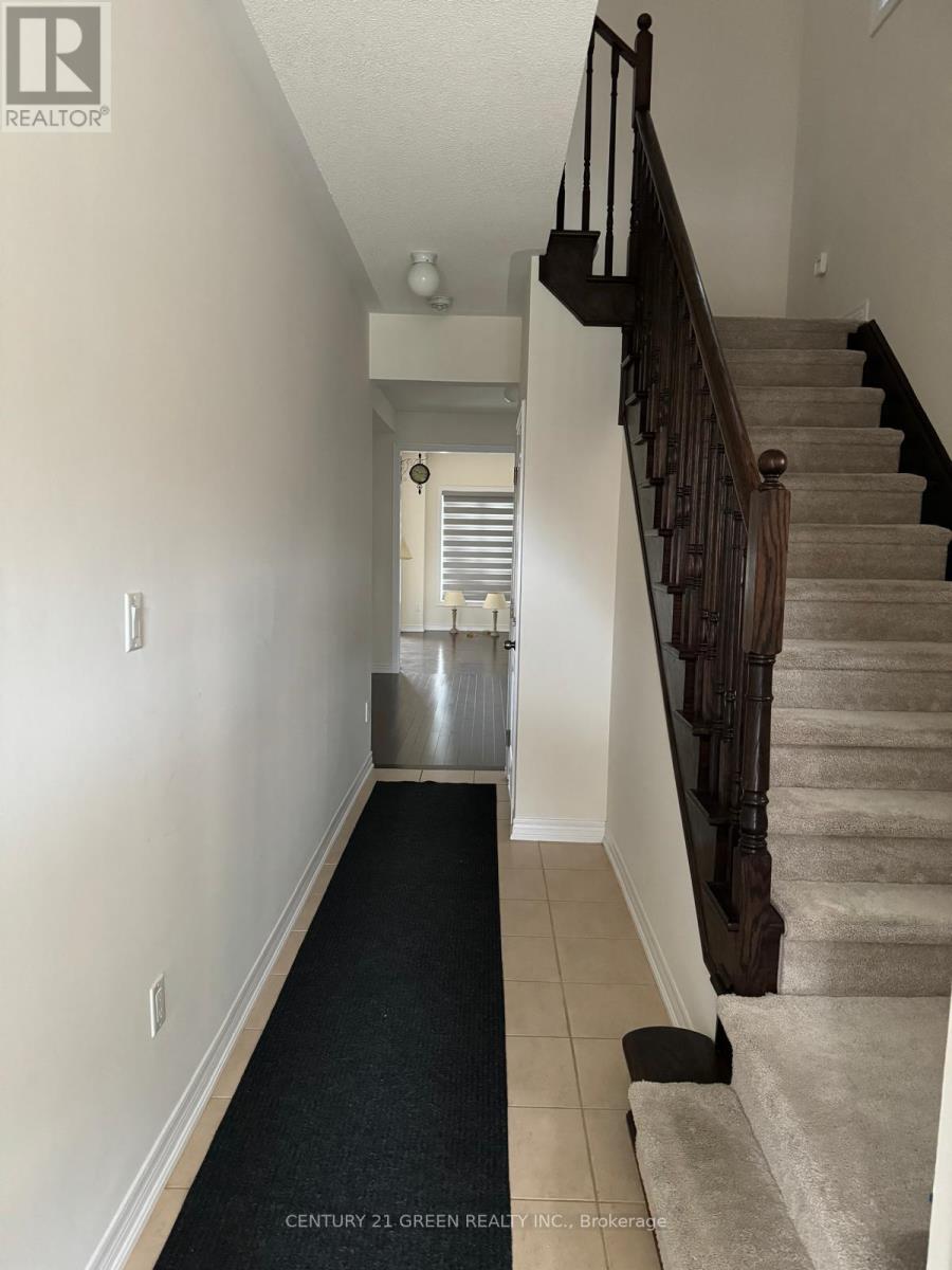100 Lanark Circle — photo 2
