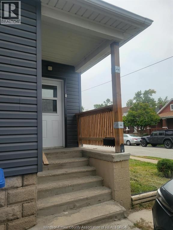 561 JOSEPHINE, Windsor — photo 3