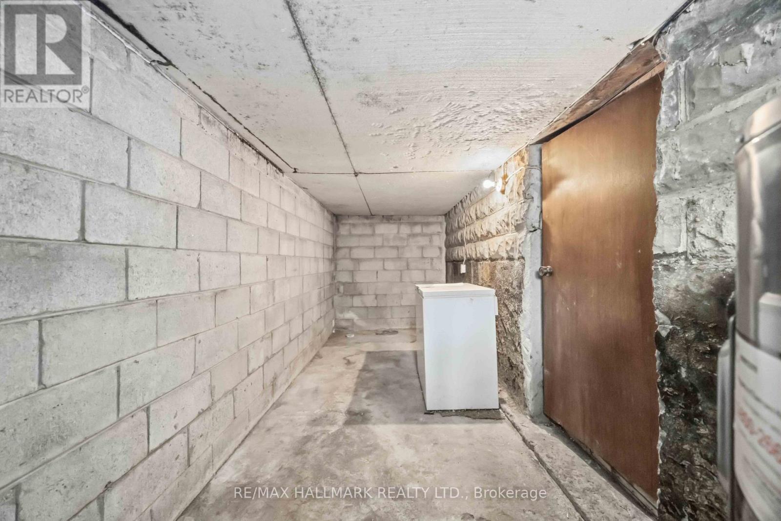 52 Woodville Avenue, Toronto, ON photo 27