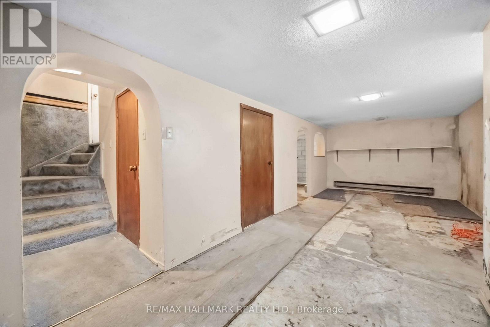 52 Woodville Avenue, Toronto, ON photo 15