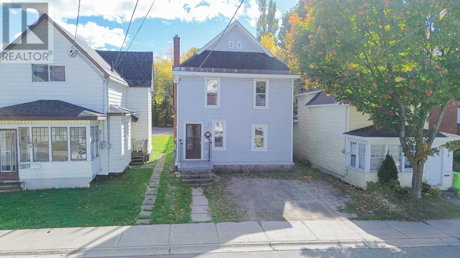 182 Dennis ST - 1