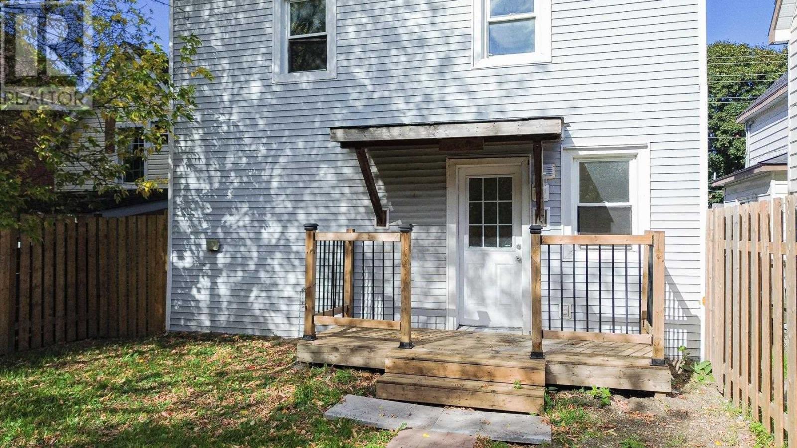 182 Dennis St — photo 15
