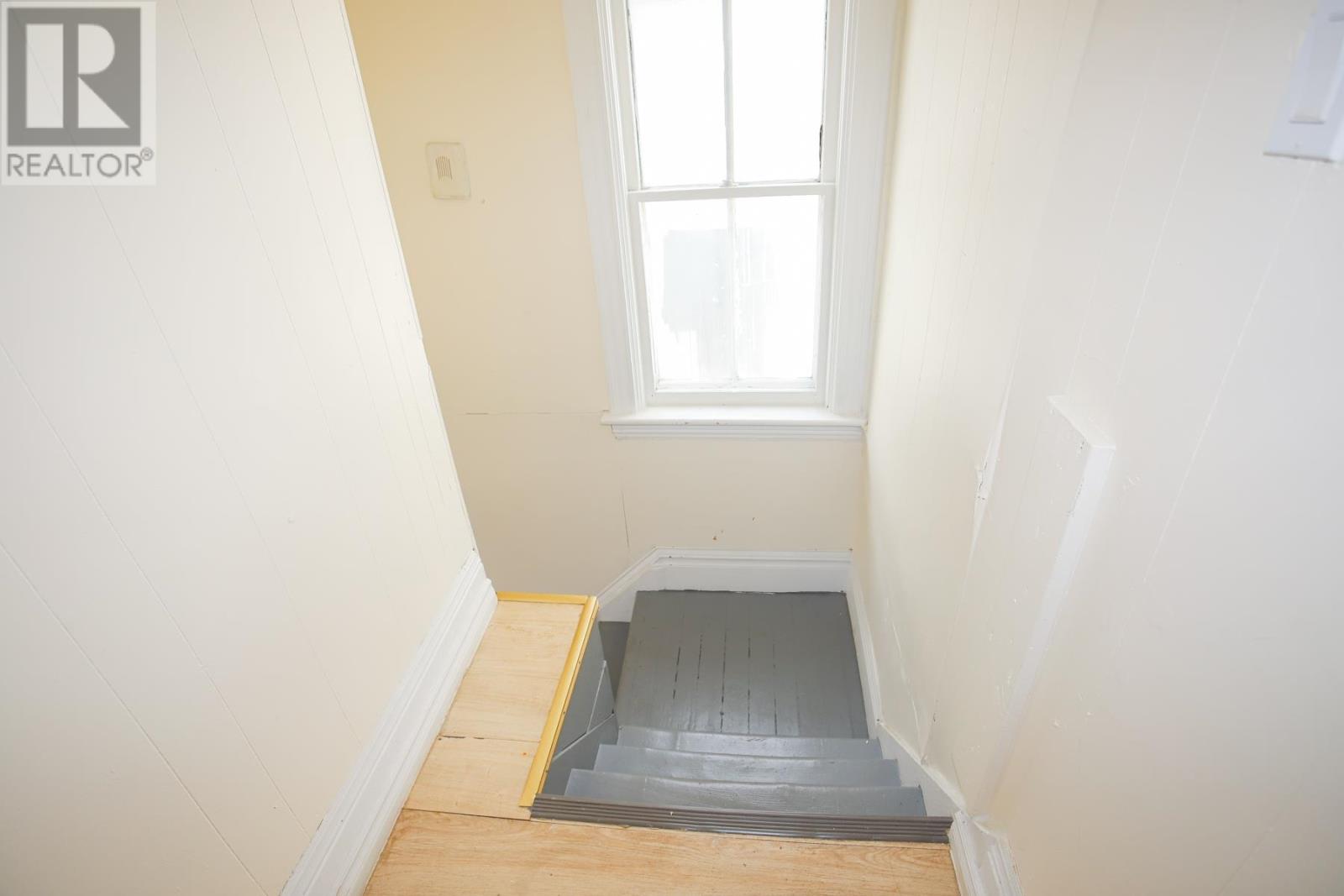 182 Dennis St — photo 26
