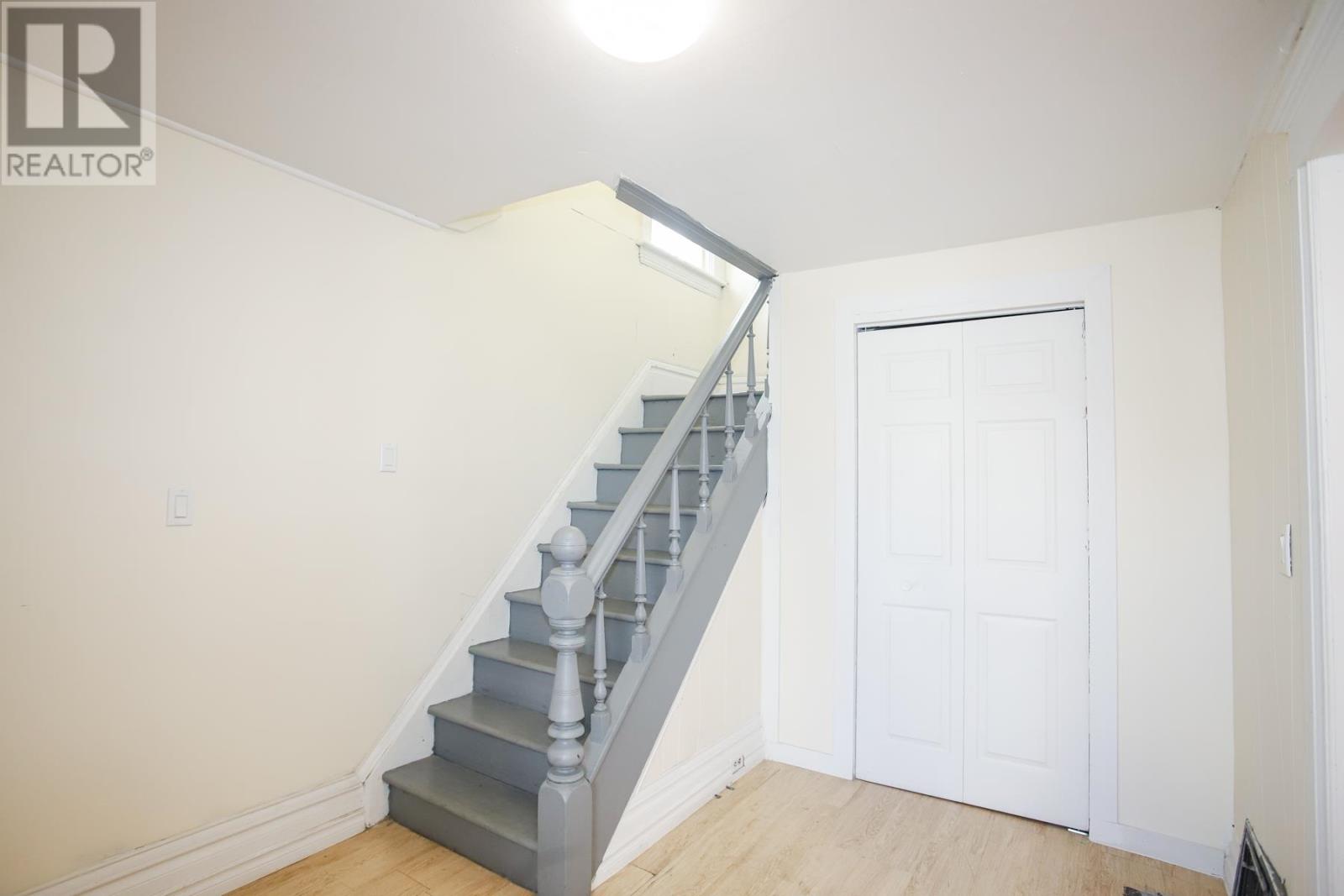 182 Dennis St — photo 36