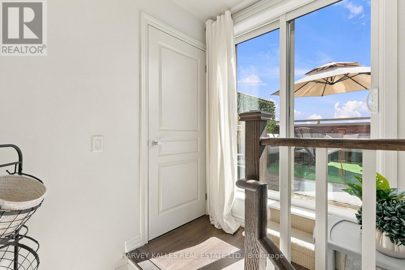 22- 145 Long Branch Avenue, Toronto, ON photo 42