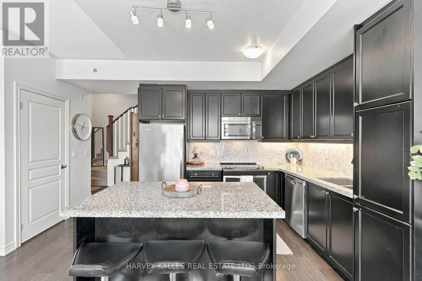 22- 145 Long Branch Avenue, Toronto, ON photo 6