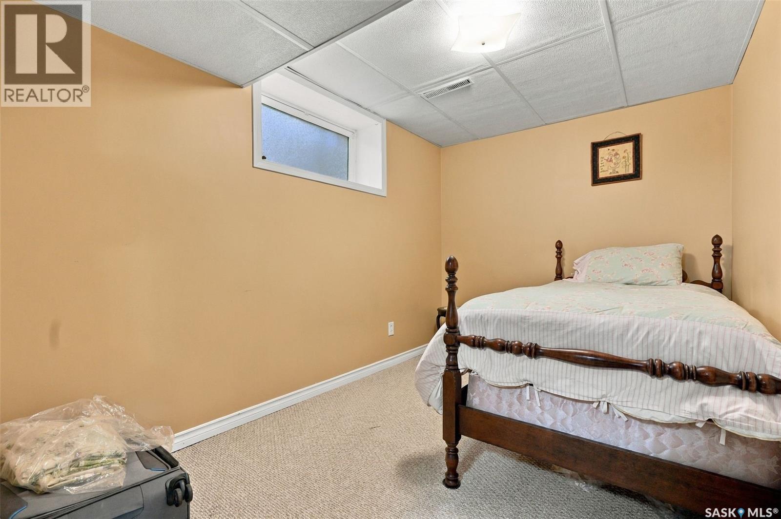 1629 Cairns AVENUE - 29