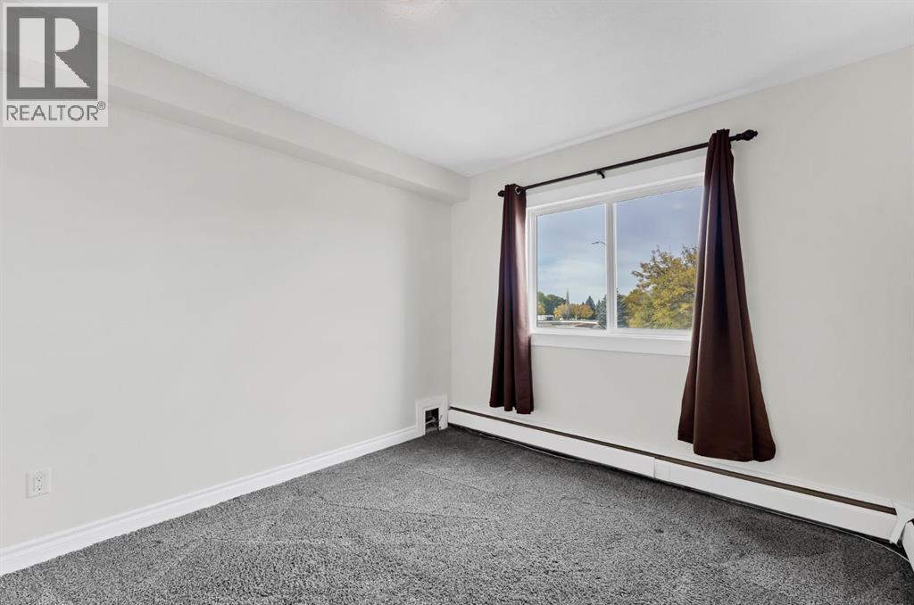 #301 2987 Dunmore Road SE - 17
