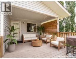 204 Mt Rundle Road W - photo 16