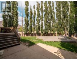 204 Mt Rundle Road W - photo 38