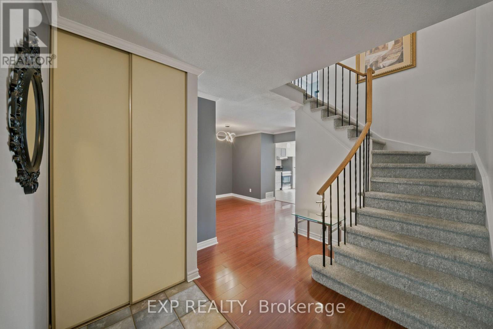 574 Latour Crescent — photo 11