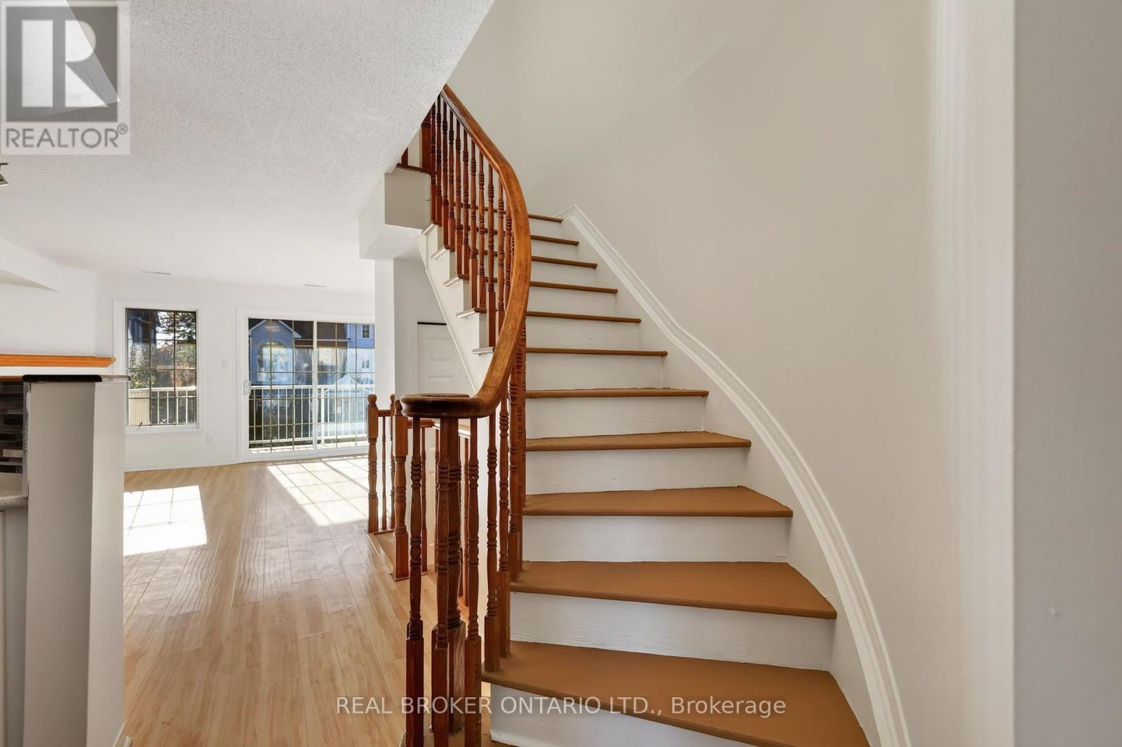108 Centrepointe Drive — photo 24