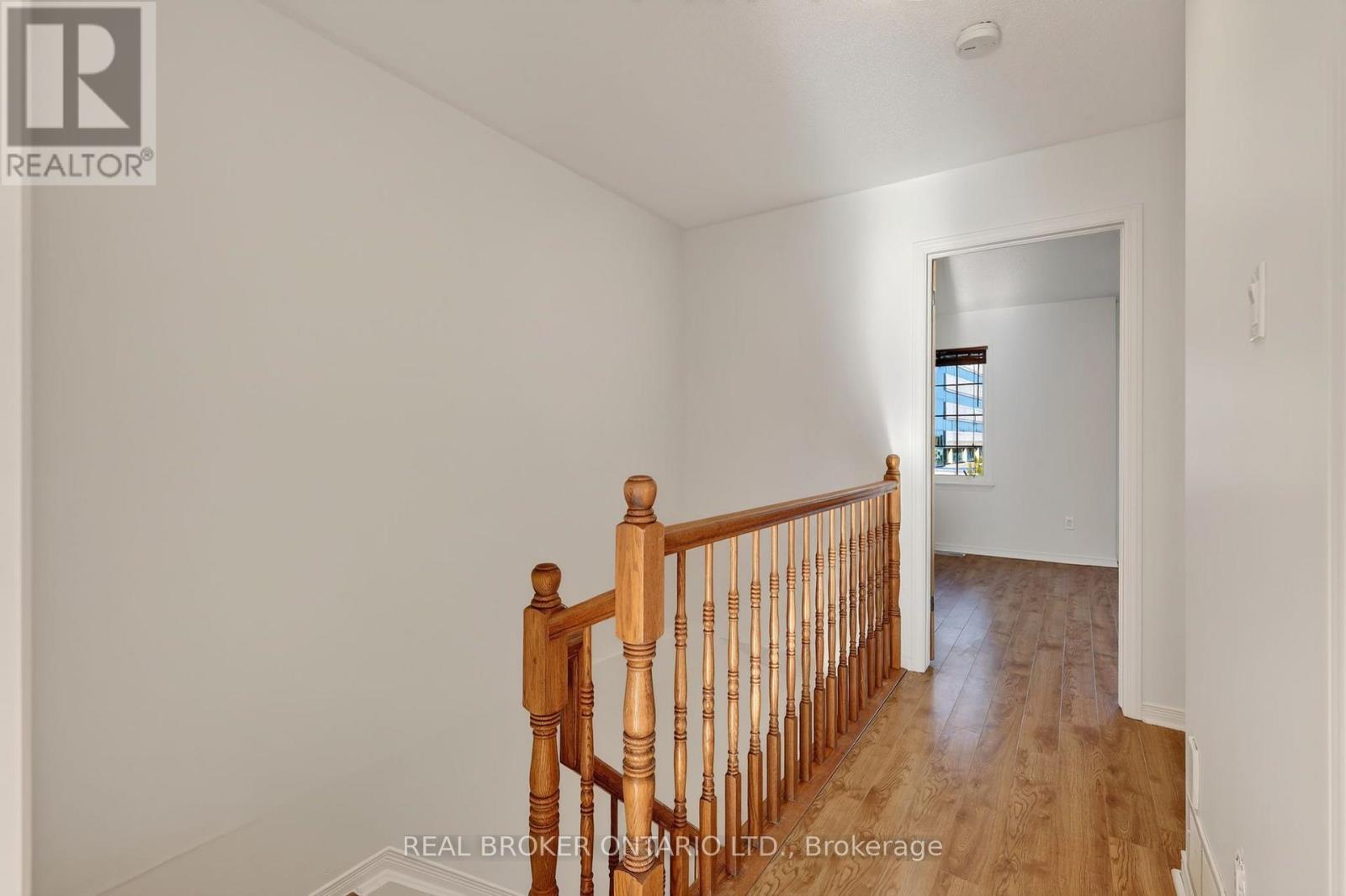 108 Centrepointe Drive — photo 35