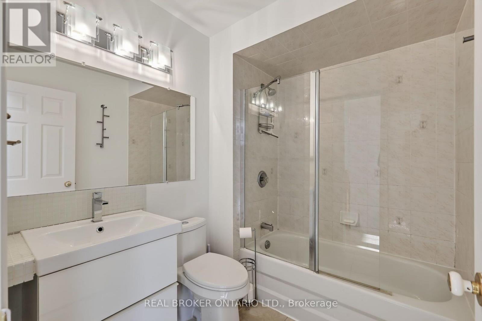 108 Centrepointe Drive — photo 36