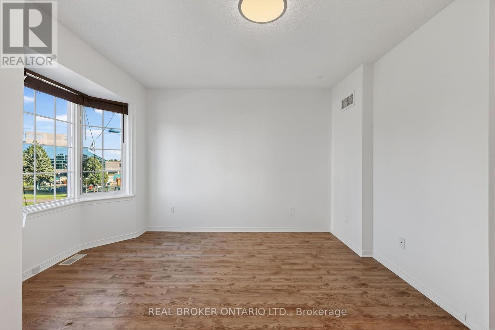 108 Centrepointe Drive — photo 38