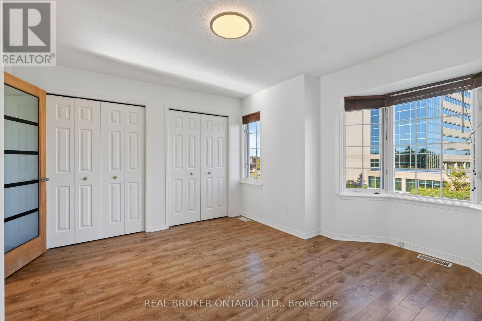 108 Centrepointe Drive — photo 39