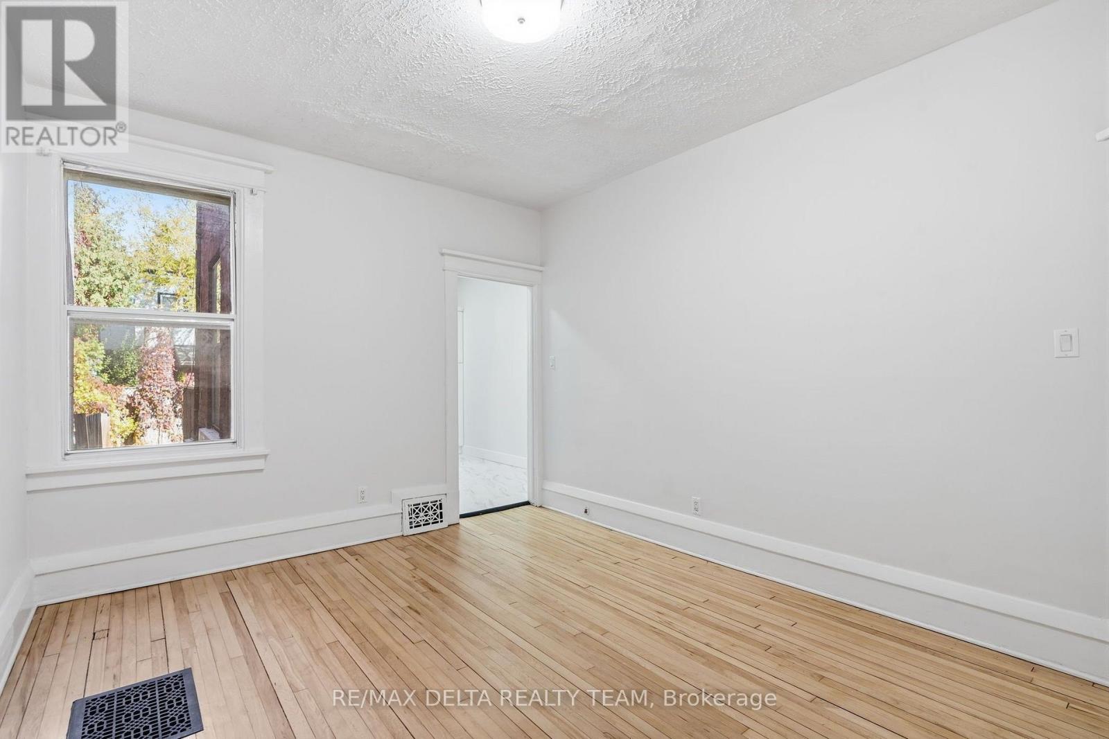 179-181 Goulburn Avenue — photo 30