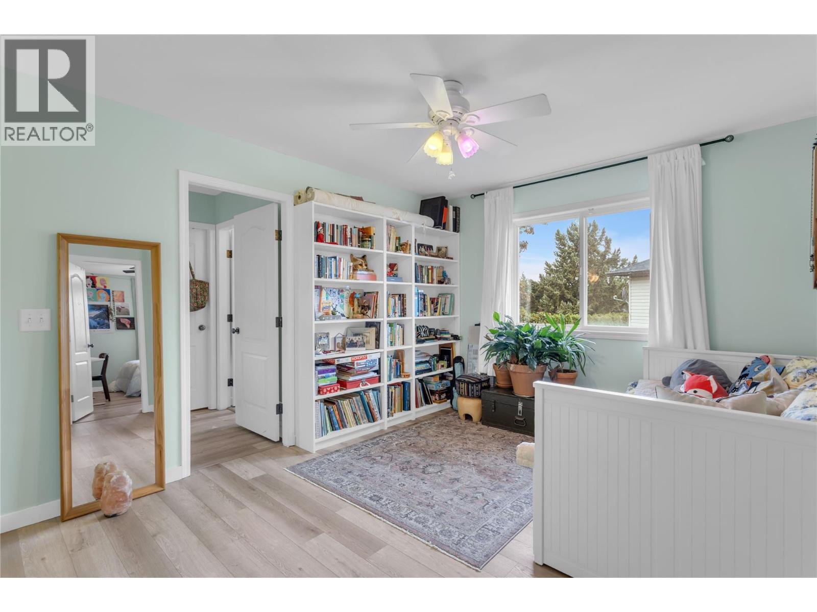 705 Stoltz Court, Kelowna - Image 1
