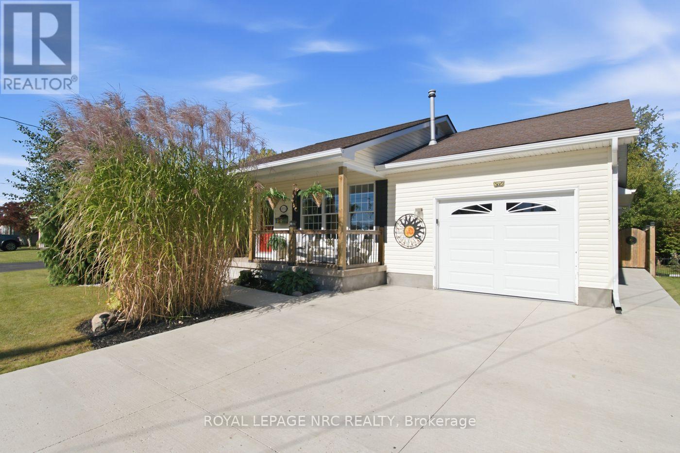 375 Albany Street — photo 2