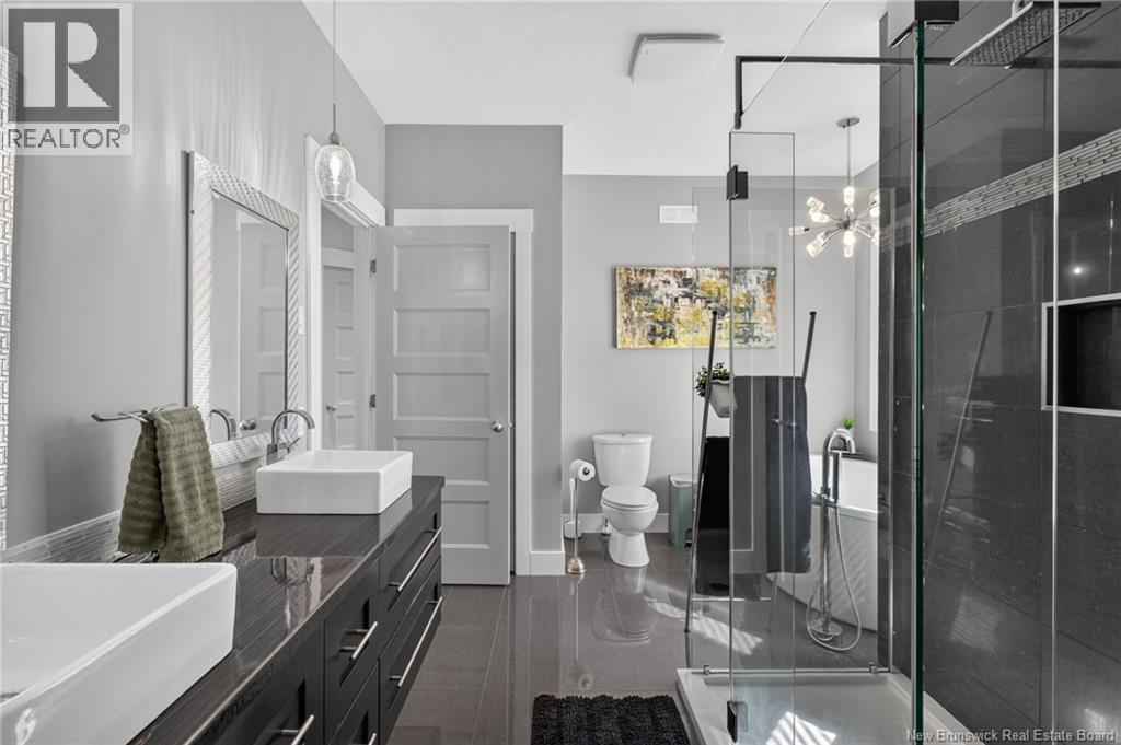 58 Valmont Crescent - 33