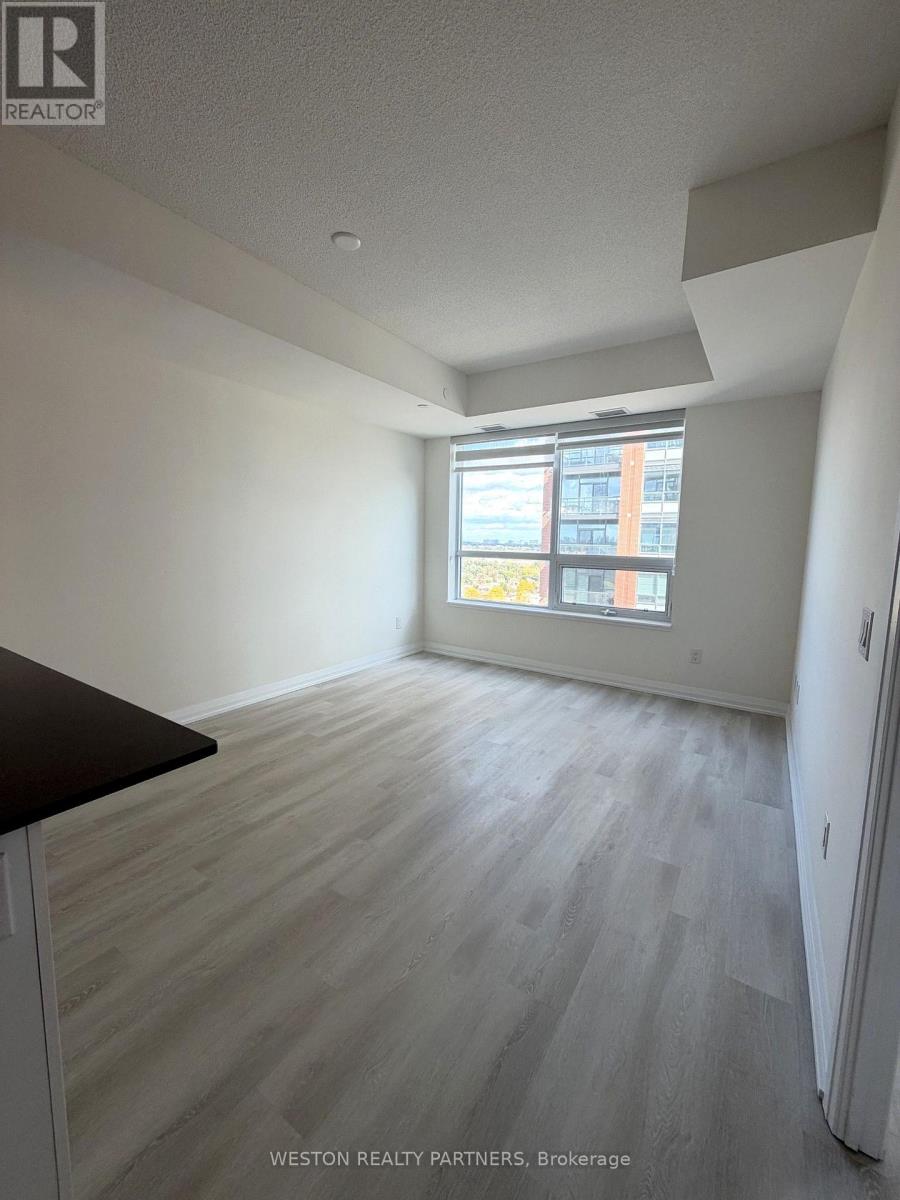 3260 Sheppard Avenue — photo 3