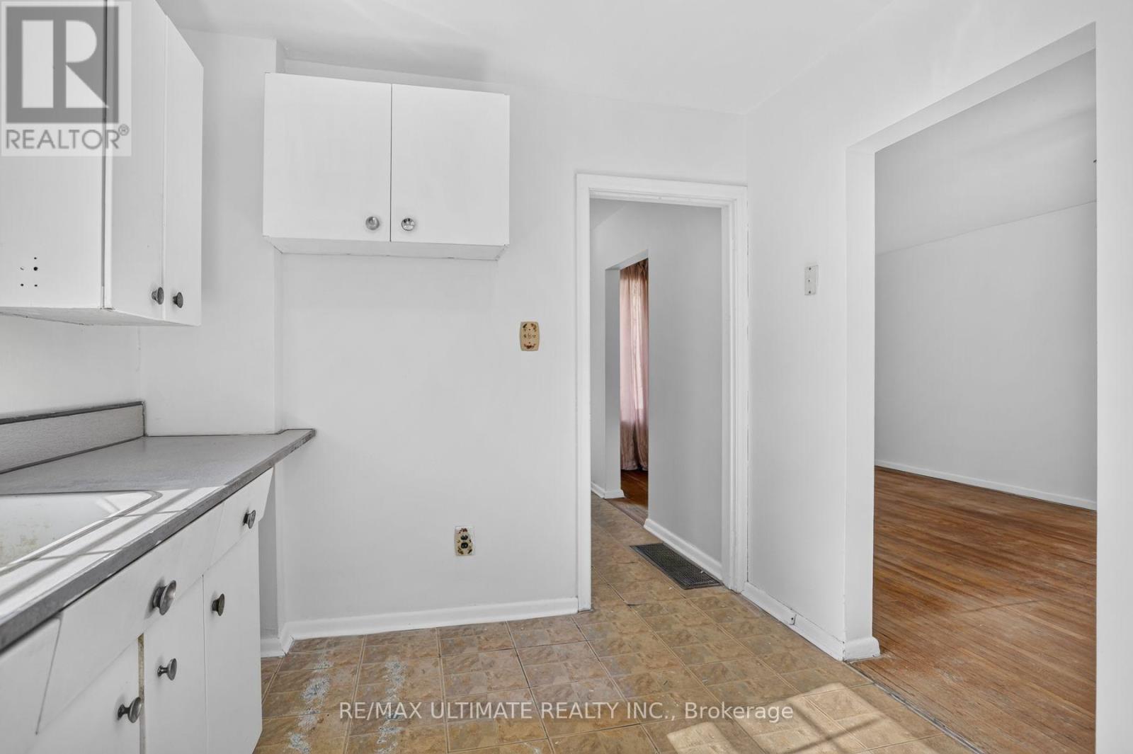 73 CHESTNUT CRESCENT - 15