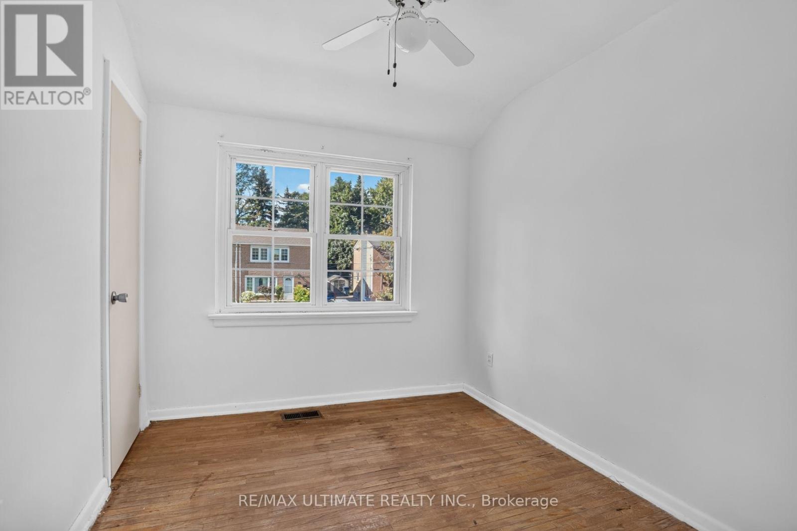 73 CHESTNUT CRESCENT - 20