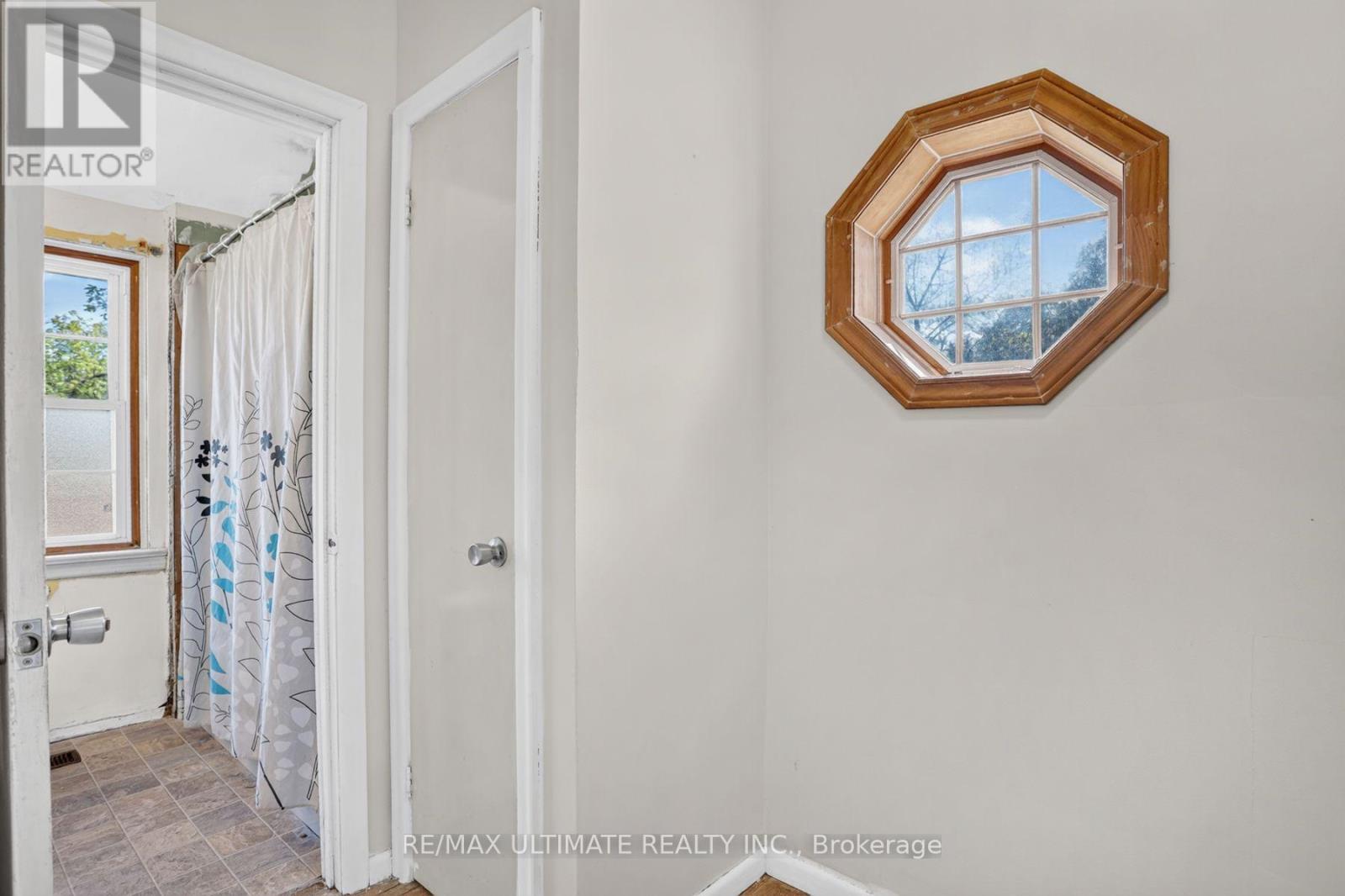 73 Chestnut Crescent, Toronto, ON photo 23